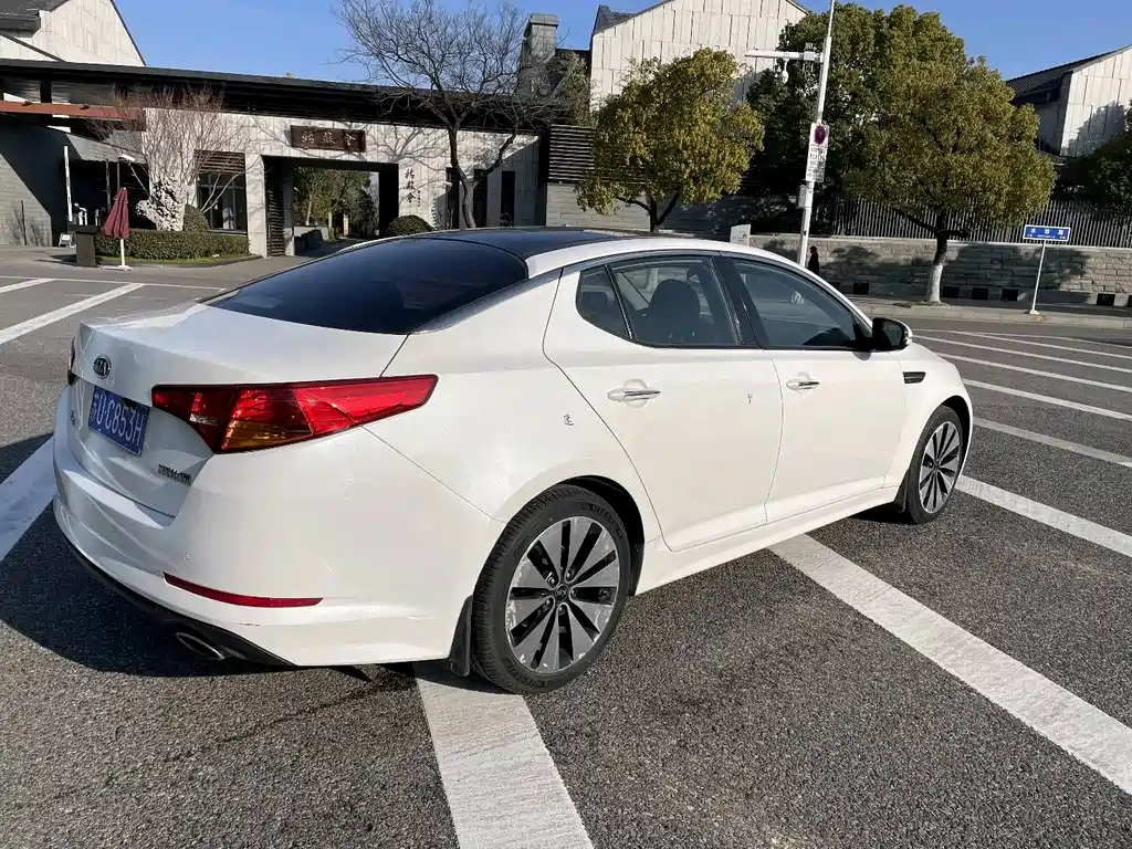 Kia K5 起亚K5 2012款 2.0 L 自动Premium