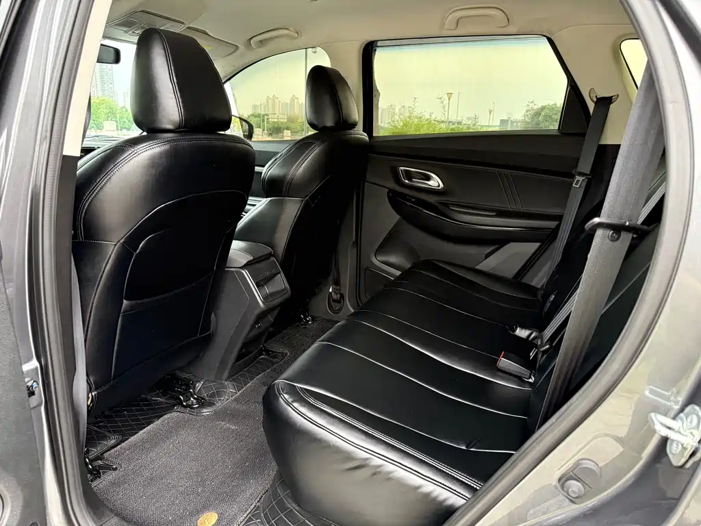 Changan Oshan X7 PLUS 1.5 T Blue Whale Auto Luxury