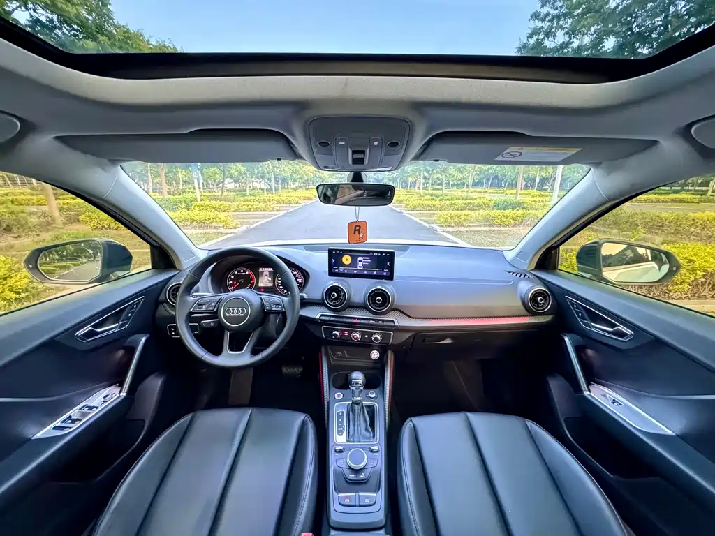 Audi Q2 L 35 TFSI Launch Exclusive CN-VI