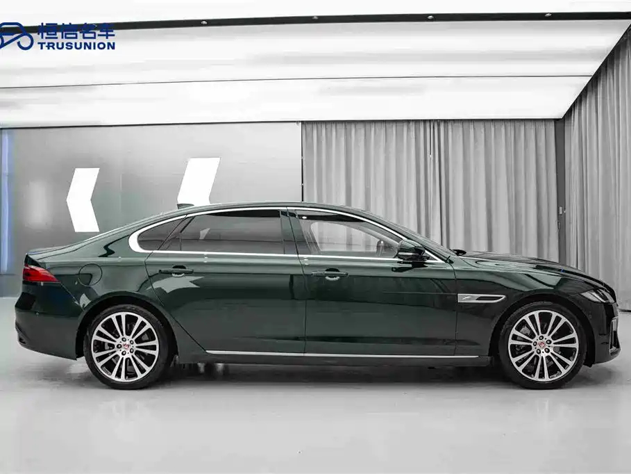 Jaguar XFL XFL 2.0 T P250 2 WD Premium Luxury
