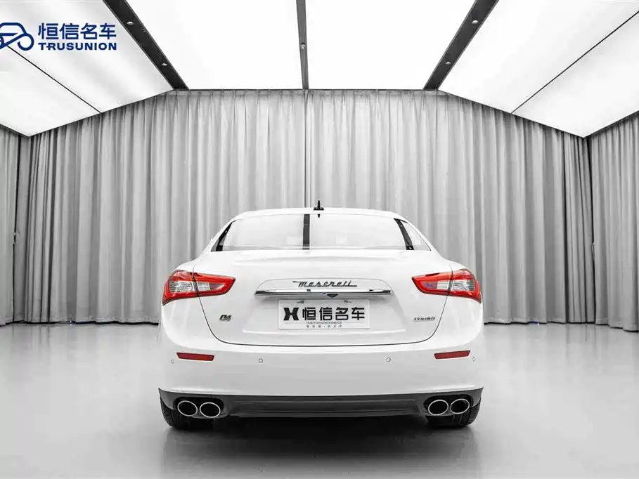 Ghibli 3.0 T Standard