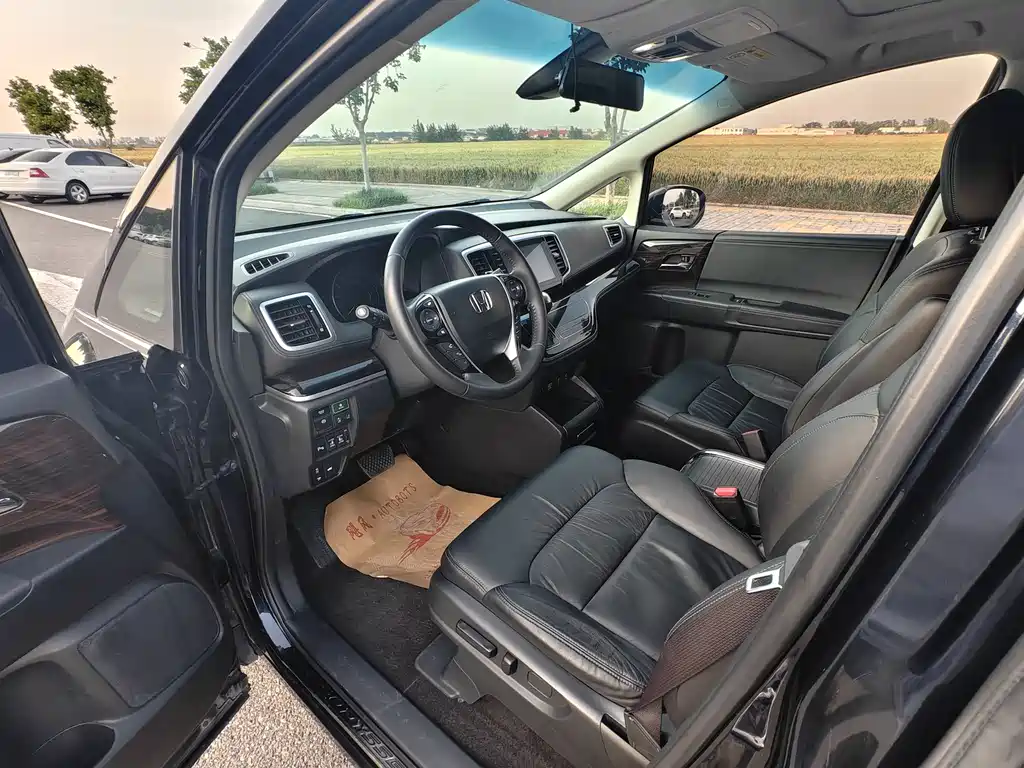 Odyssey 2.0 L Sharp· Premium