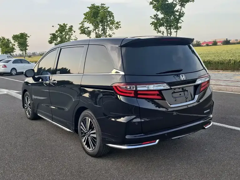 Honda Odyssey 2.0 L Sharp· Premium