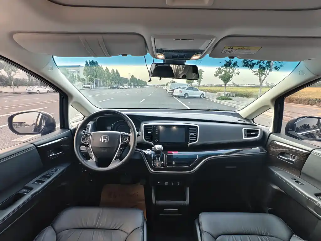 Odyssey 2.0 L Sharp· Premium