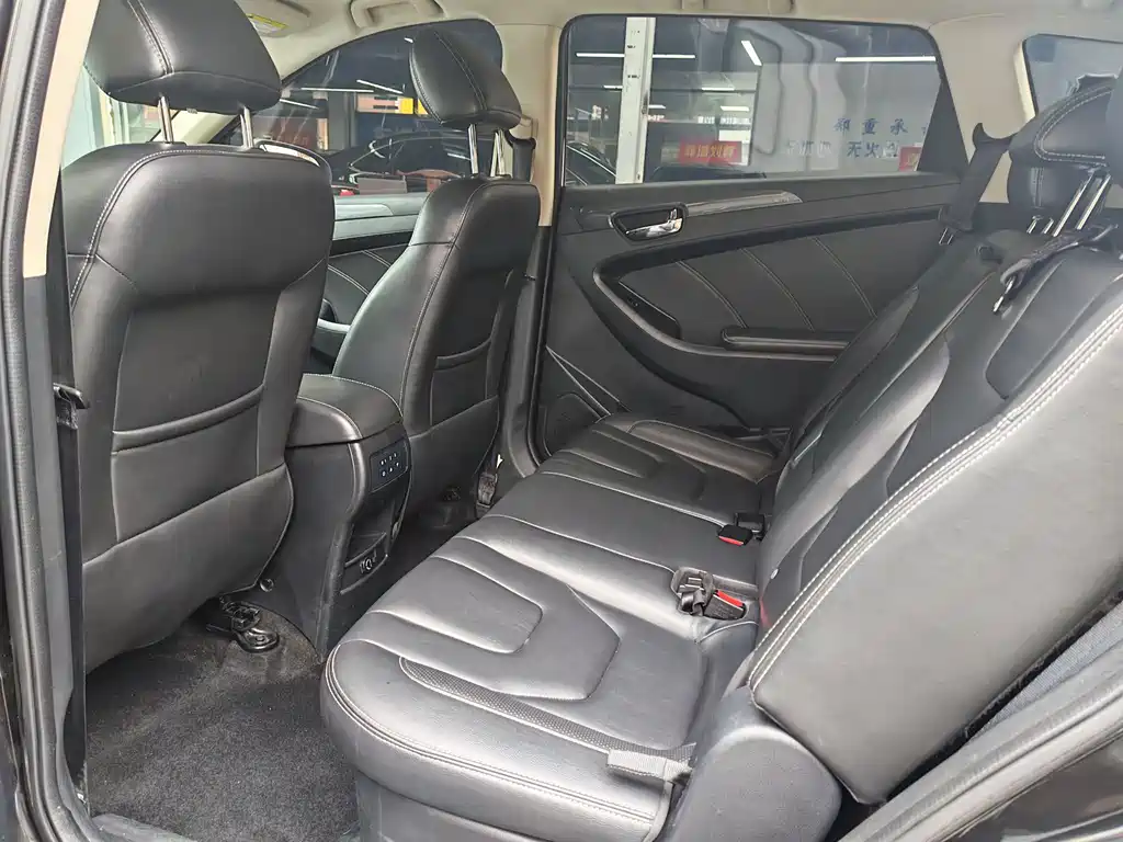 Fengguang 580 Facelift 1.5 T CVT Comfort
