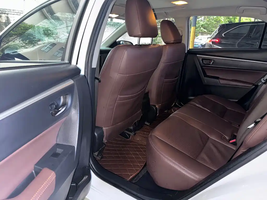 Levin Facelift 185 T CVT Elite CN-V