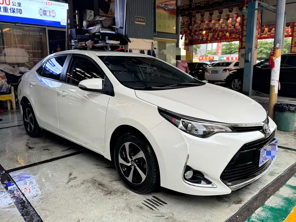 Levin Facelift 185 T CVT Elite CN-V