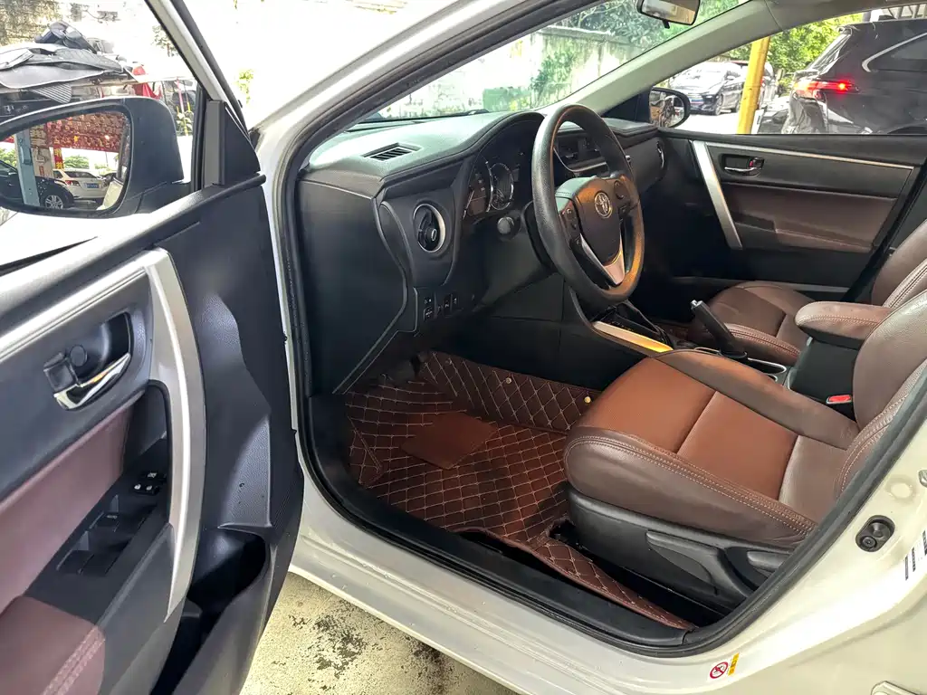 Levin Facelift 185 T CVT Elite CN-V