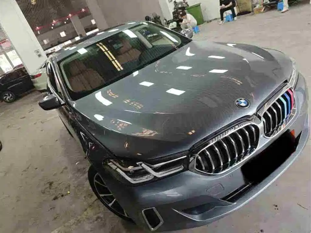 BMW 6 Series GT 630 i Luxury Design Package