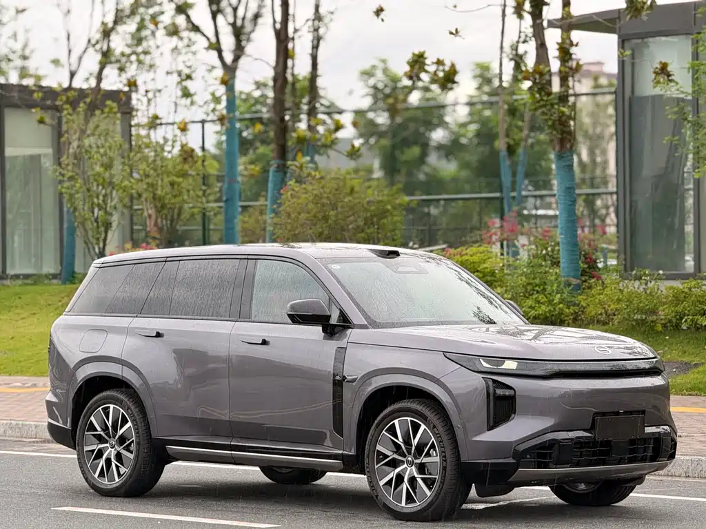 Trumpchi Xiangwang S7 180 km Ultra 4 WD Lidar