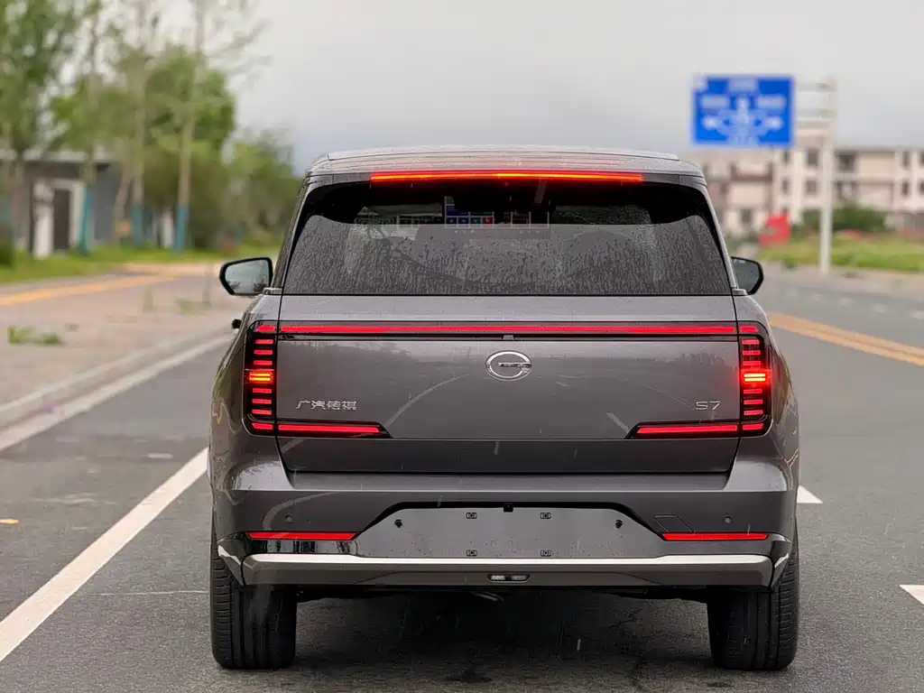Trumpchi Xiangwang S7 180 km Ultra 4 WD Lidar