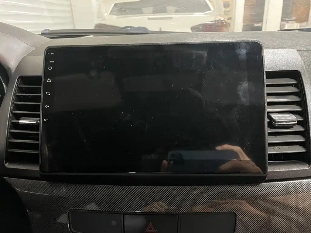 Lancer EX 翼神 2012款 贺岁版 1.8 L CVT舒适型