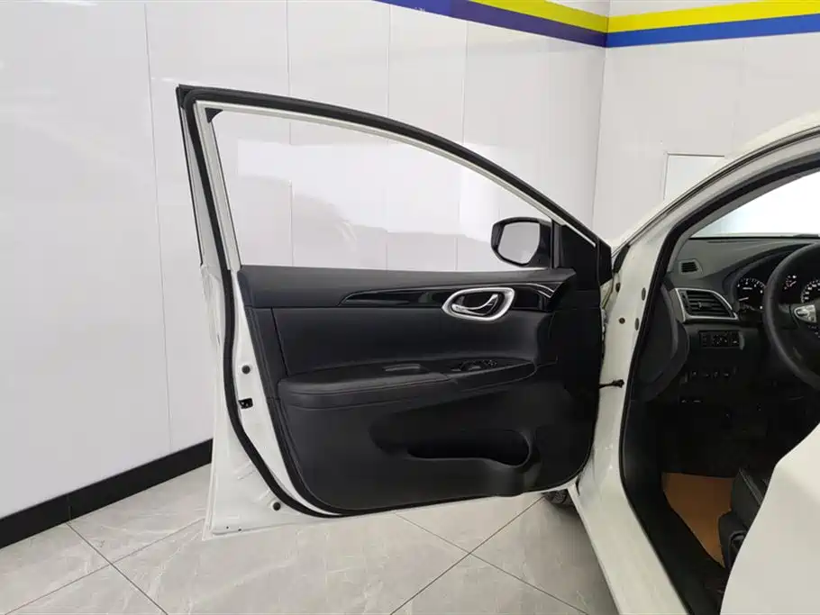 Sylphy Facelift Classic 1.6 XL CVT Luxury