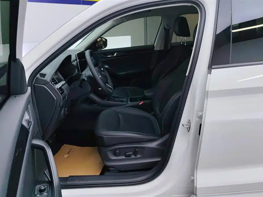Kodiaq TSI330 5-seat 2 WD Strength