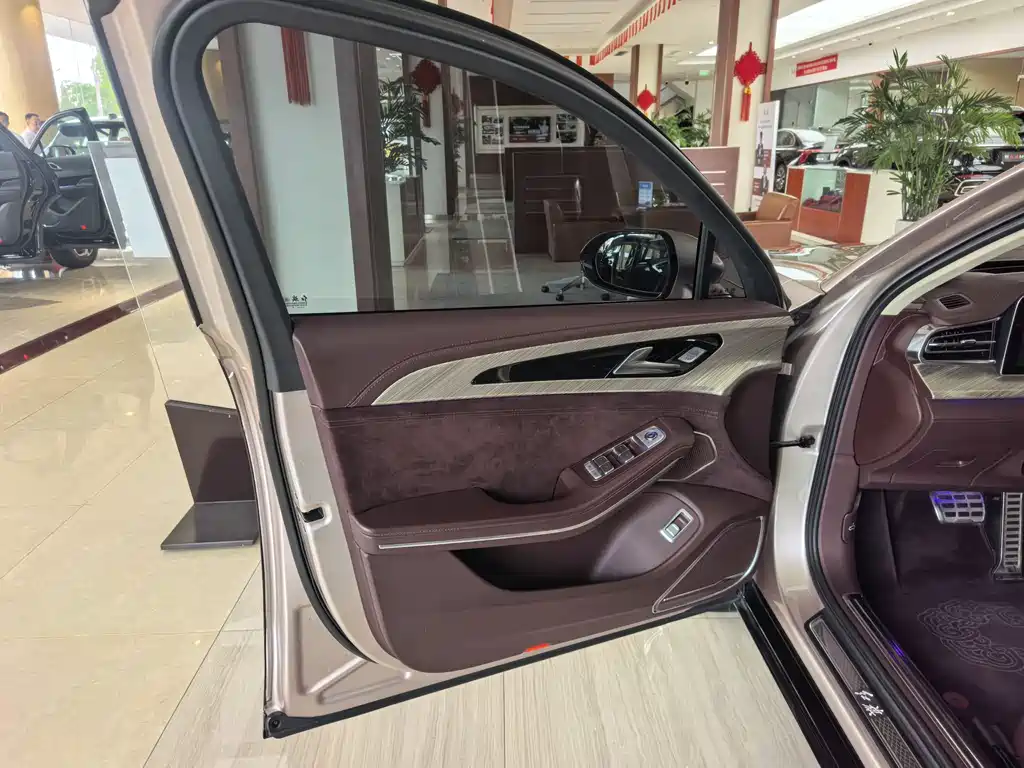 Hongqi H9 3.0 T Connected Flagship Leading 4-seat