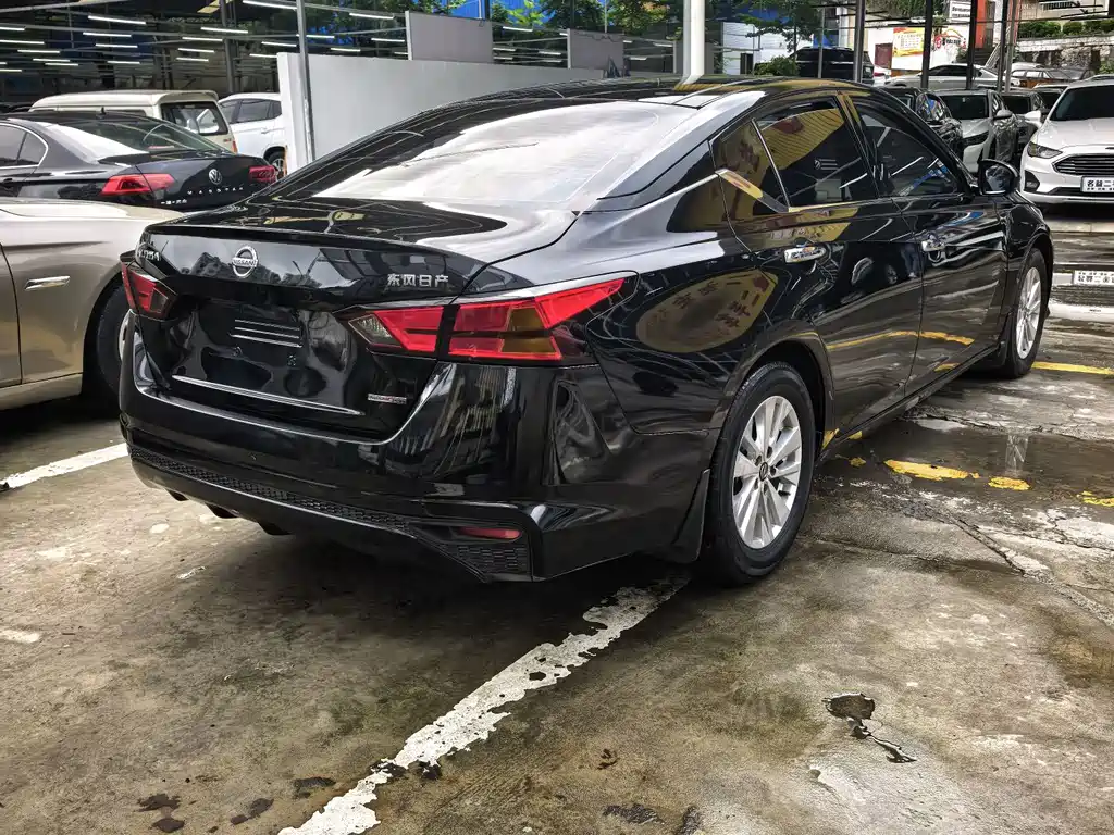 Teana Facelift 2.0 L XL Comfort