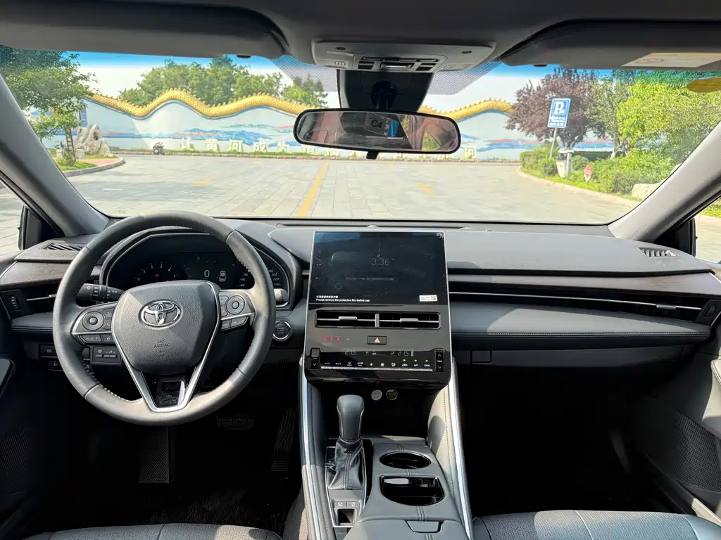 Avalon 2.0 L Luxury
