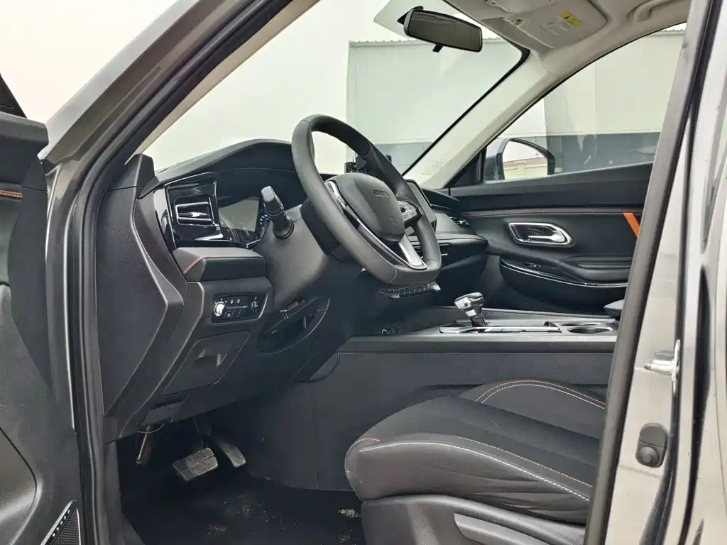 Changan Oshan X7 1.5 T Auto Luxury
