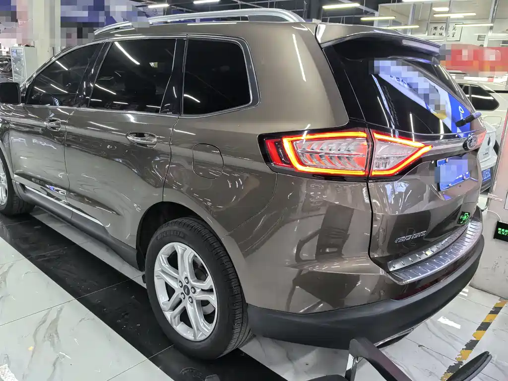 Edge EcoBoost 245 2 WD Grand Sharp 7-seat CN-V
