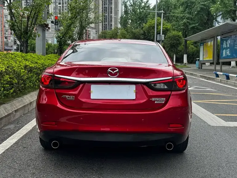 Mazda Atenza 2.0 L Blue Sky Luxury CN-V
