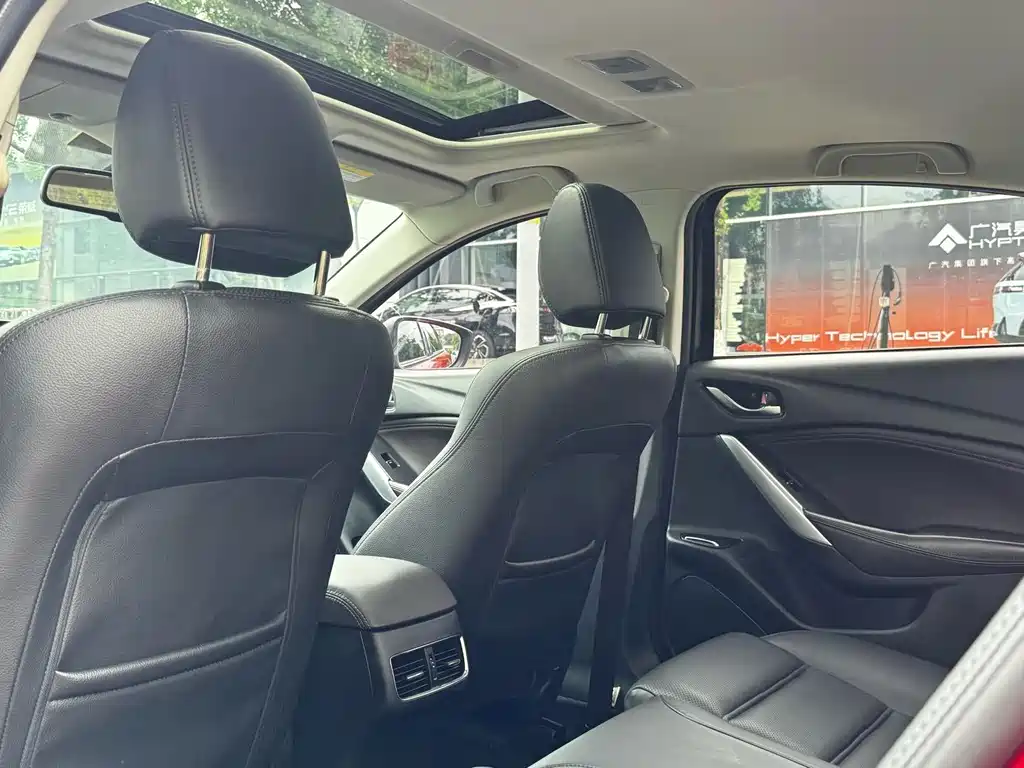 Atenza 2.0 L Blue Sky Luxury CN-V