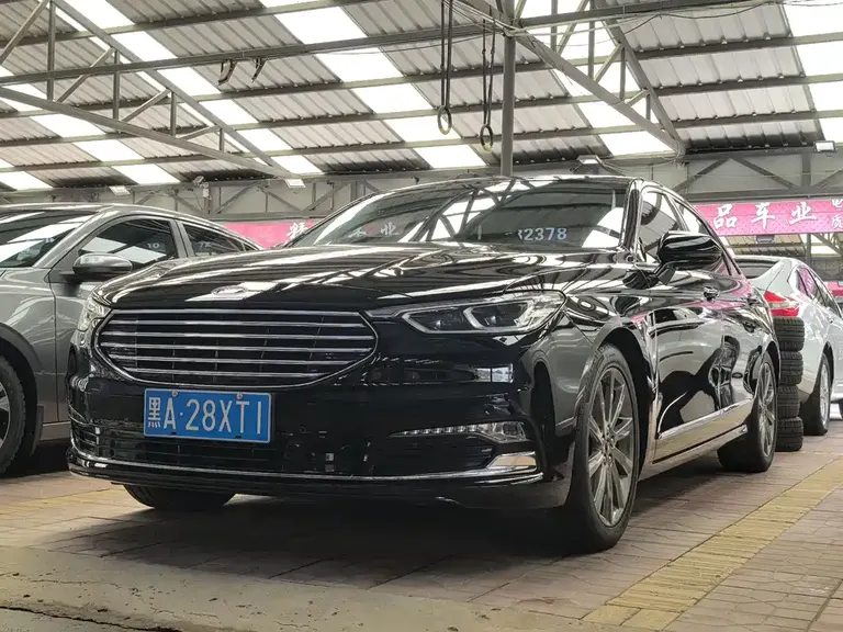 Ford Taurus EcoBoost 245 Premium