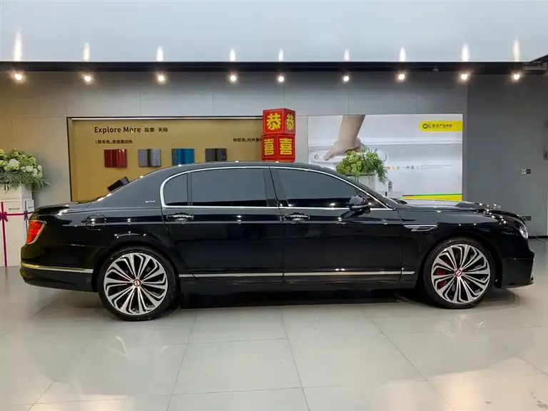 Bentley Flying Spur 6.0 T Standard