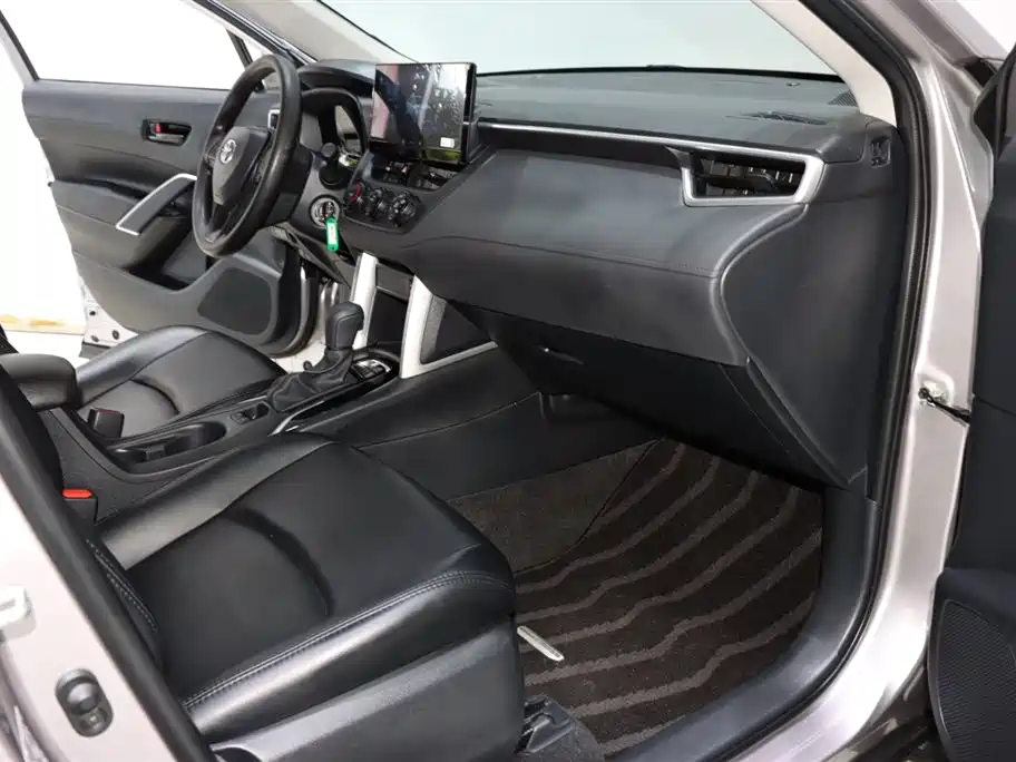 Corolla Cross 2.0 L Pioneer