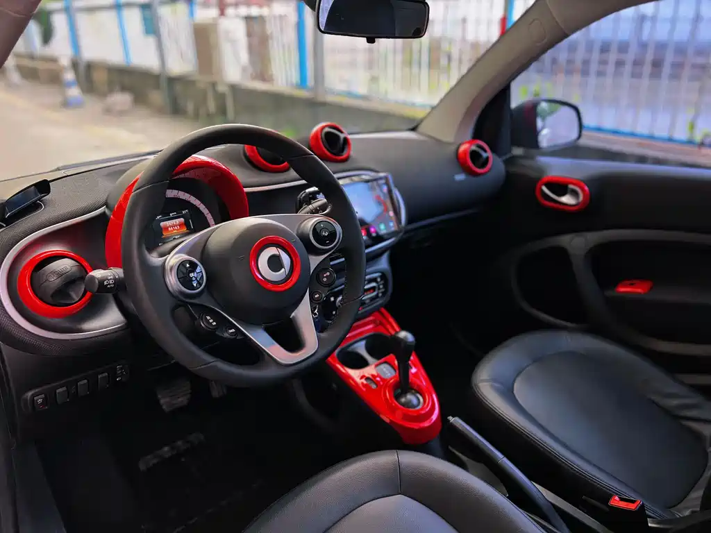 smart fortwo 1.0 L 52 kW Charm Blue Special Edition CN-V