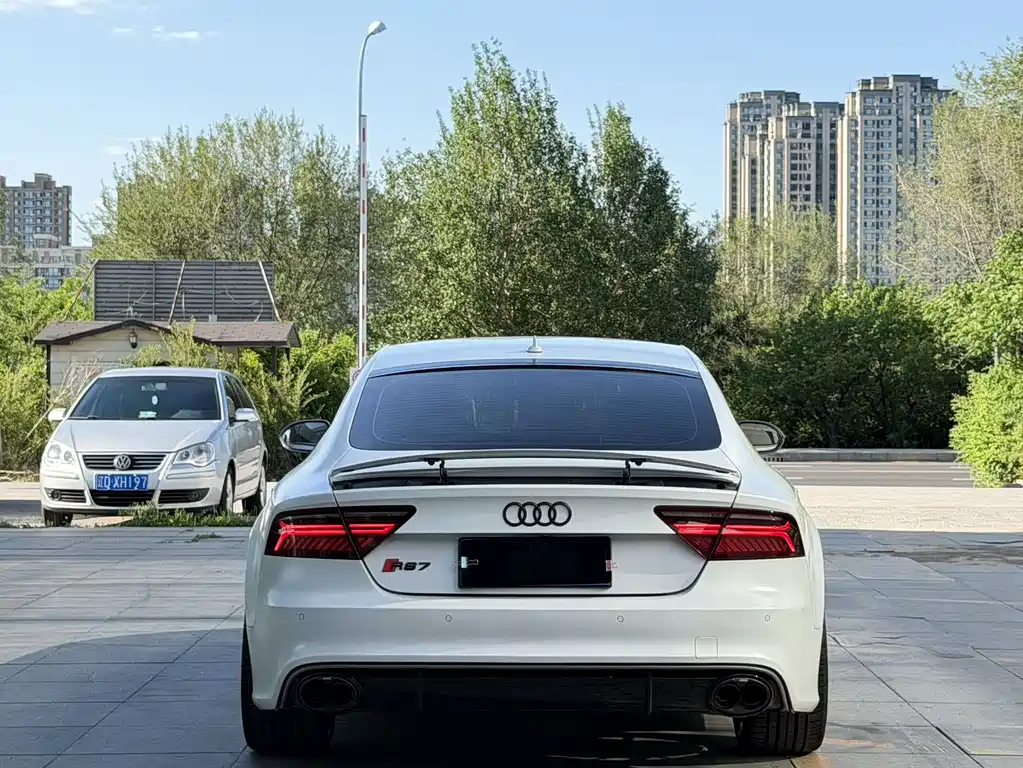 Audi RS 7 奥迪RS 7 2016款 RS 7 4.0 T Sportback performance