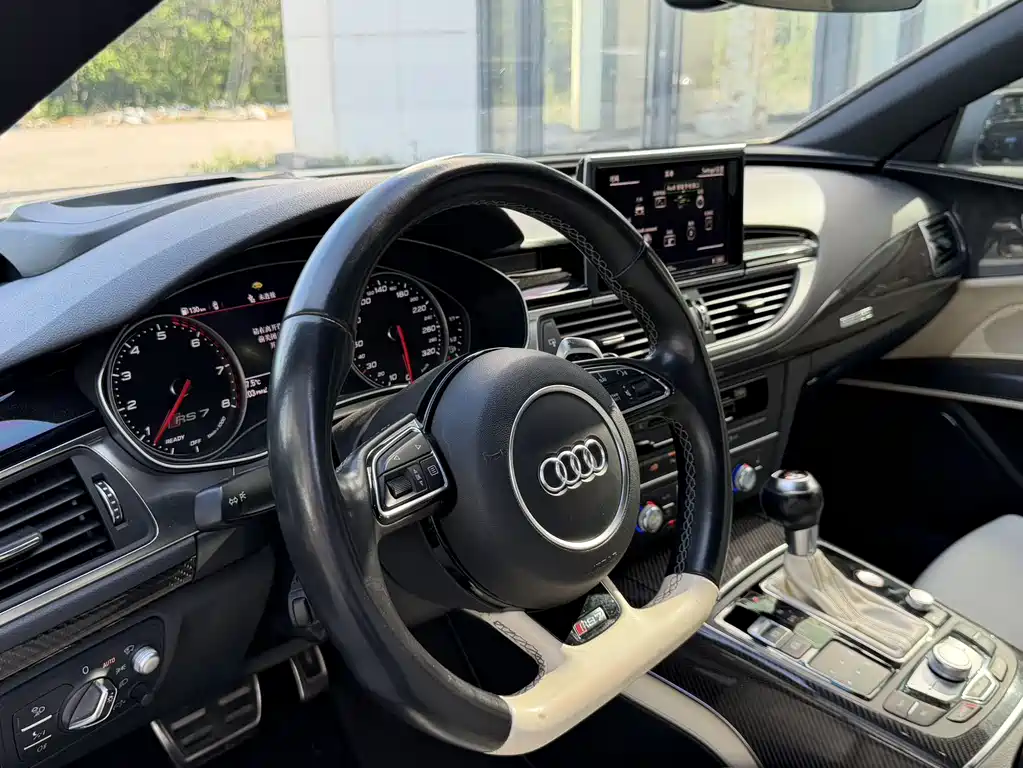 Audi RS 7 奥迪RS 7 2016款 RS 7 4.0 T Sportback performance