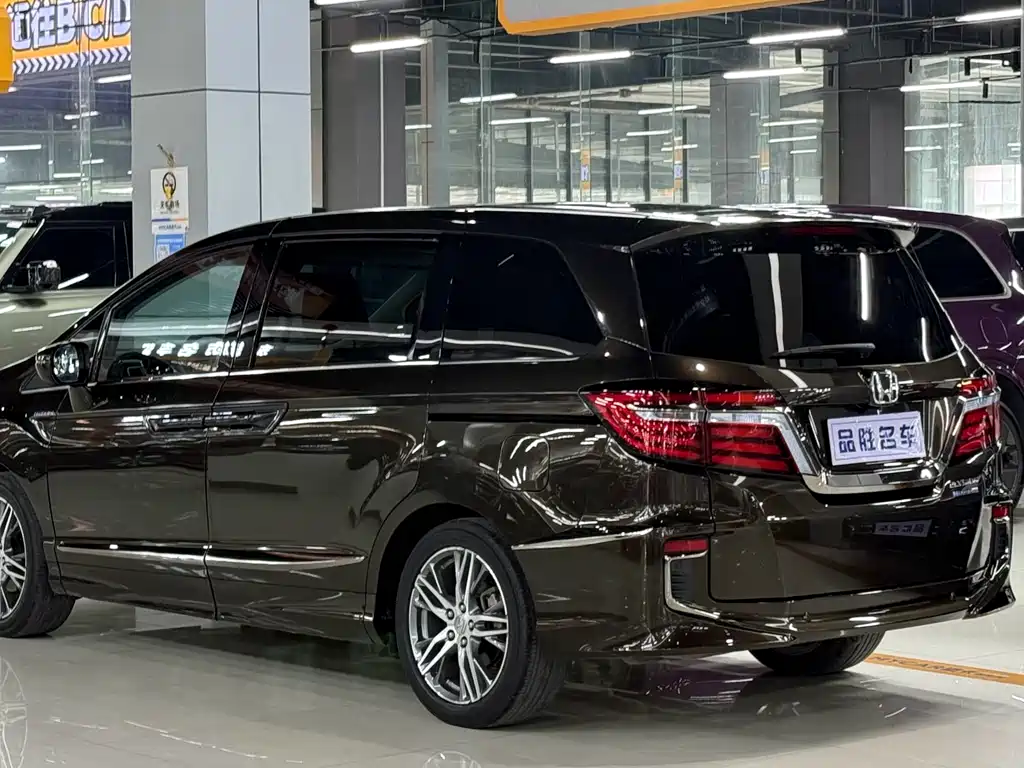 Elysion 2.0 L Hybrid Luxury