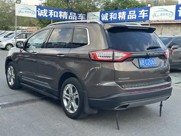 Ford Edge EcoBoost 245 4 WD Grand Sharp 7-seat