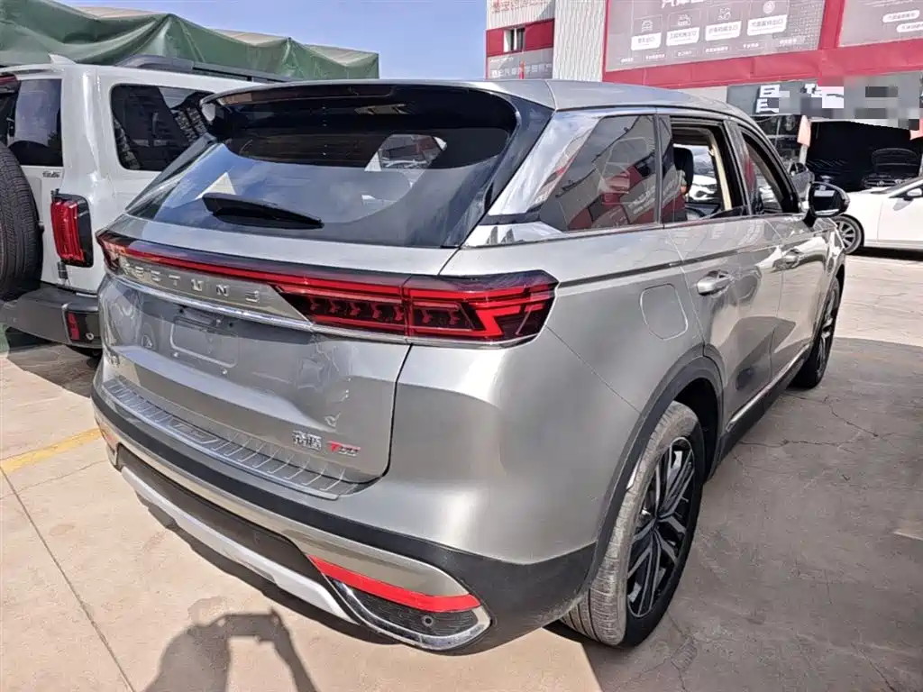 Besturn T99 2.0 T Auto Premium (6 AT)