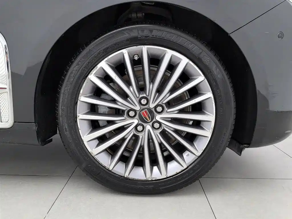 Hongqi H9 2.0 T Connected Flagship