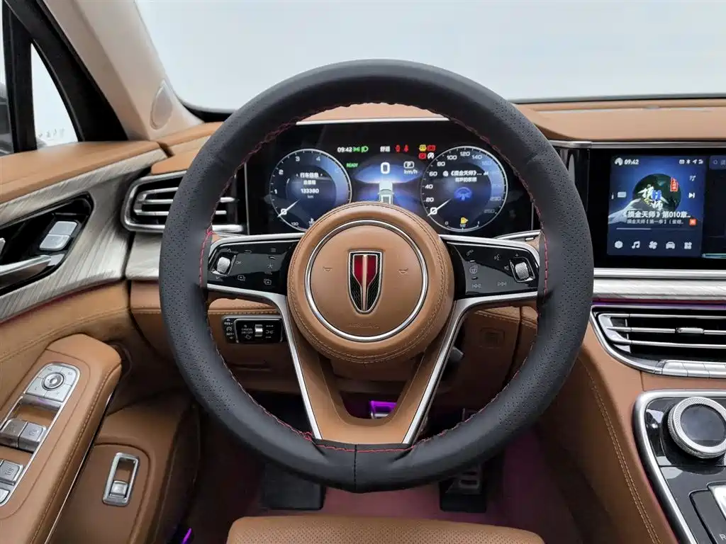Hongqi H9 2.0 T Connected Flagship