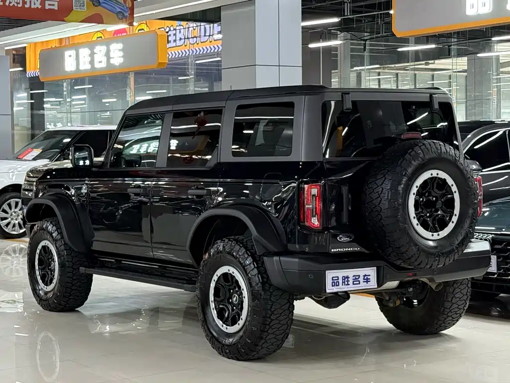 Ford Bronco 2.3 T Long Beach Bigfoot Offroad