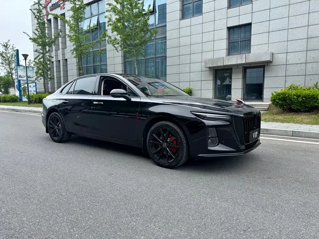 Hongqi H5 1.5 T DCT Shadow