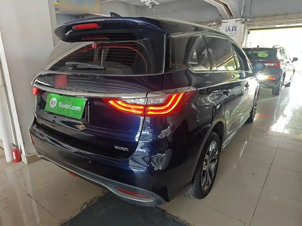 Song MAX 1.5 T Auto Connected Wise Comfort Sunroof 6-seat CN-VI