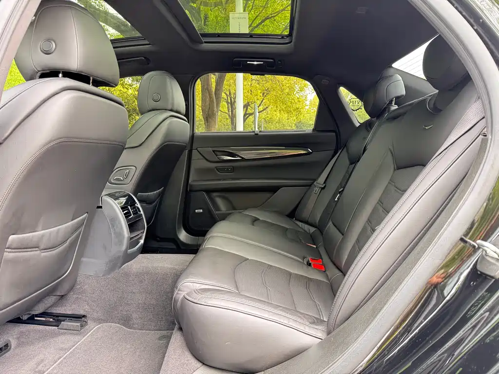 Cadillac CT6 28 T Leading Sport