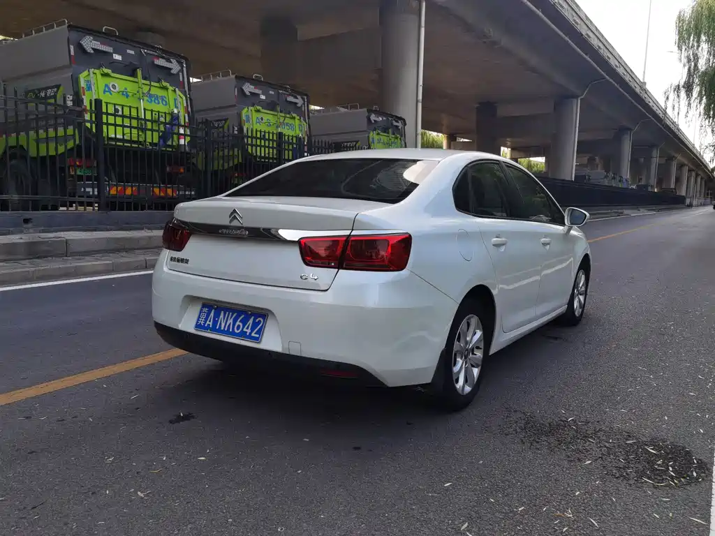 C4 Sega 1.6 L Auto Comfort