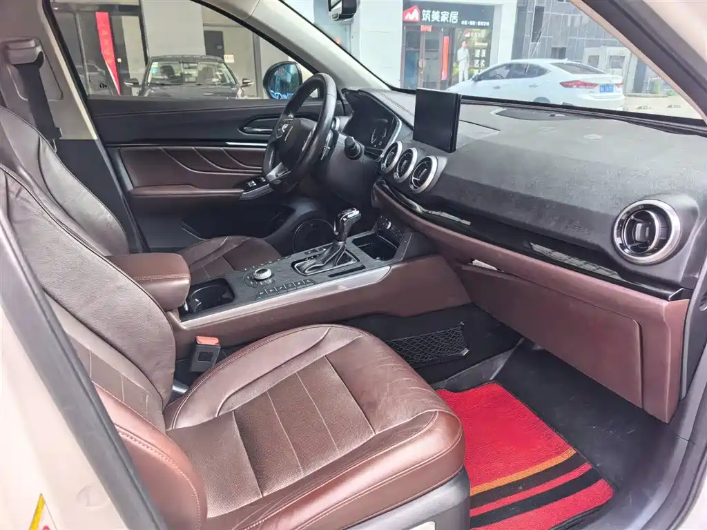 WEY VV5 2.0 T Flagship