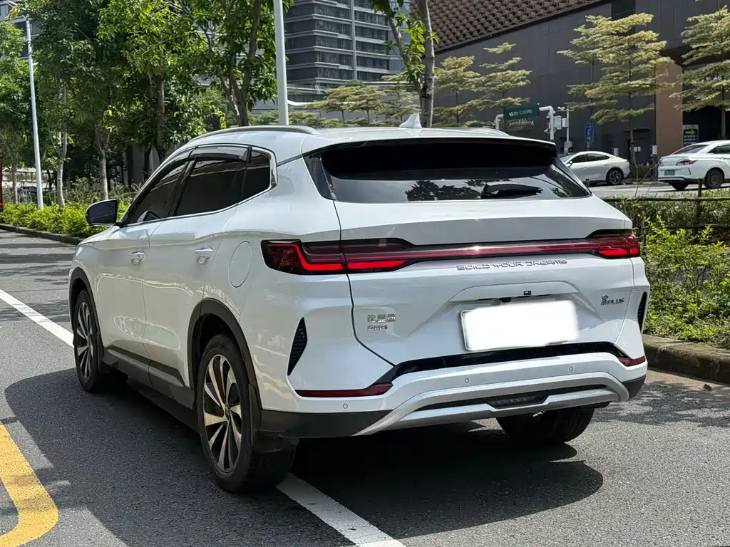 Song PLUS NEV Glory DM-i 110 km Flagship PLUS