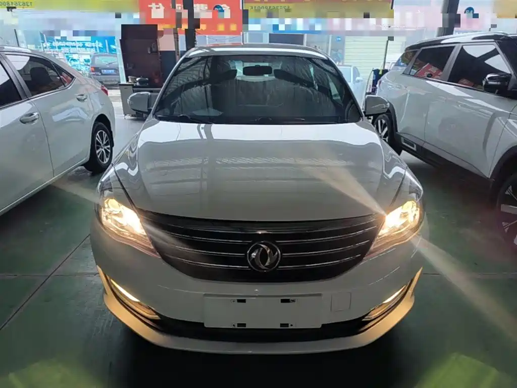 Dongfeng Fengshen A60 1.6 L Auto Luxury