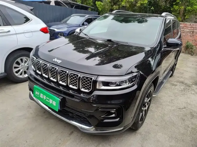 Jeep Grand Commander 2.0 T 2 WD Luxury