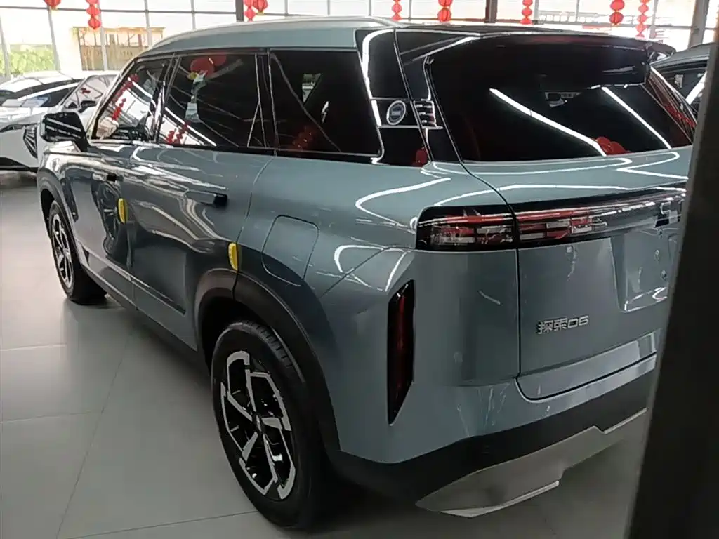 Explore 06 探索06 2023款 都市版 1.6 T 两驱舒适