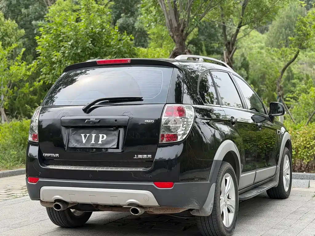 Captiva 2.4 L 4 WD Flagship 7-seat