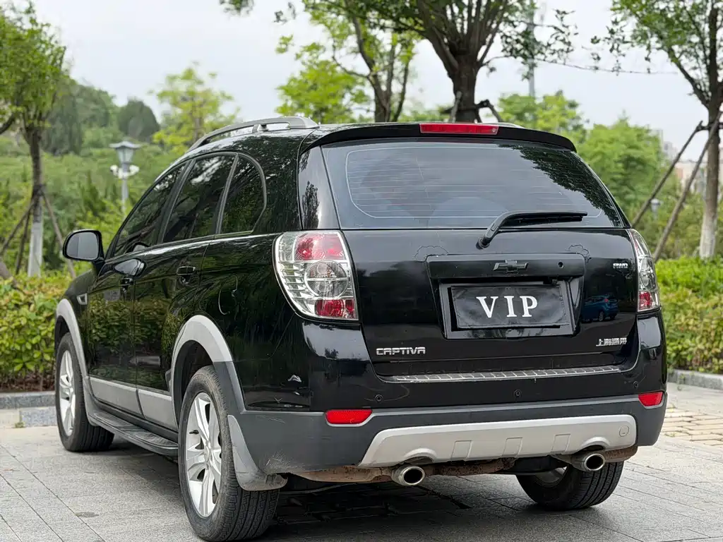 Captiva 2.4 L 4 WD Flagship 7-seat
