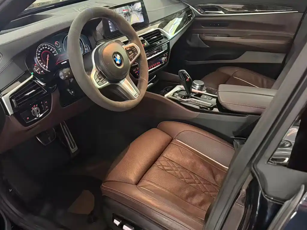 BMW 6 Series GT 640 i xDrive M Sport Package