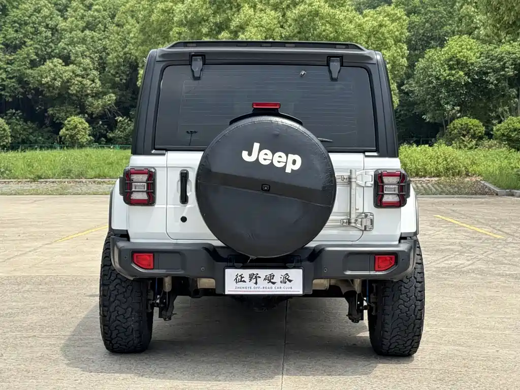 Wrangler 2.0 T Sahara 4-door